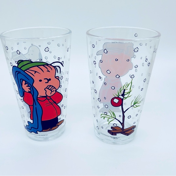 Peanuts Snoopy Linus Charlie Brown Set Of 2 Glassware Cup NIB - Picture 3 of 12